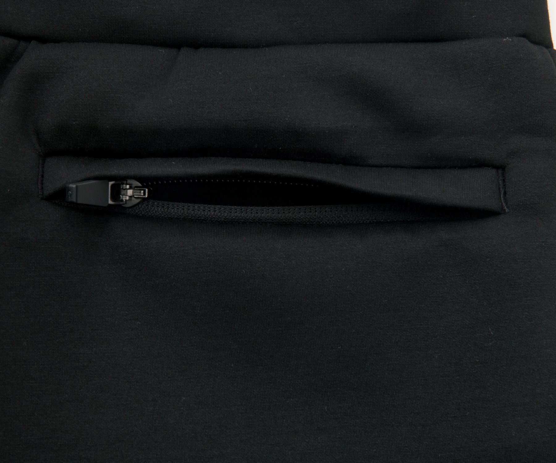 UNISEX   テーパードパンツ　ANUN503